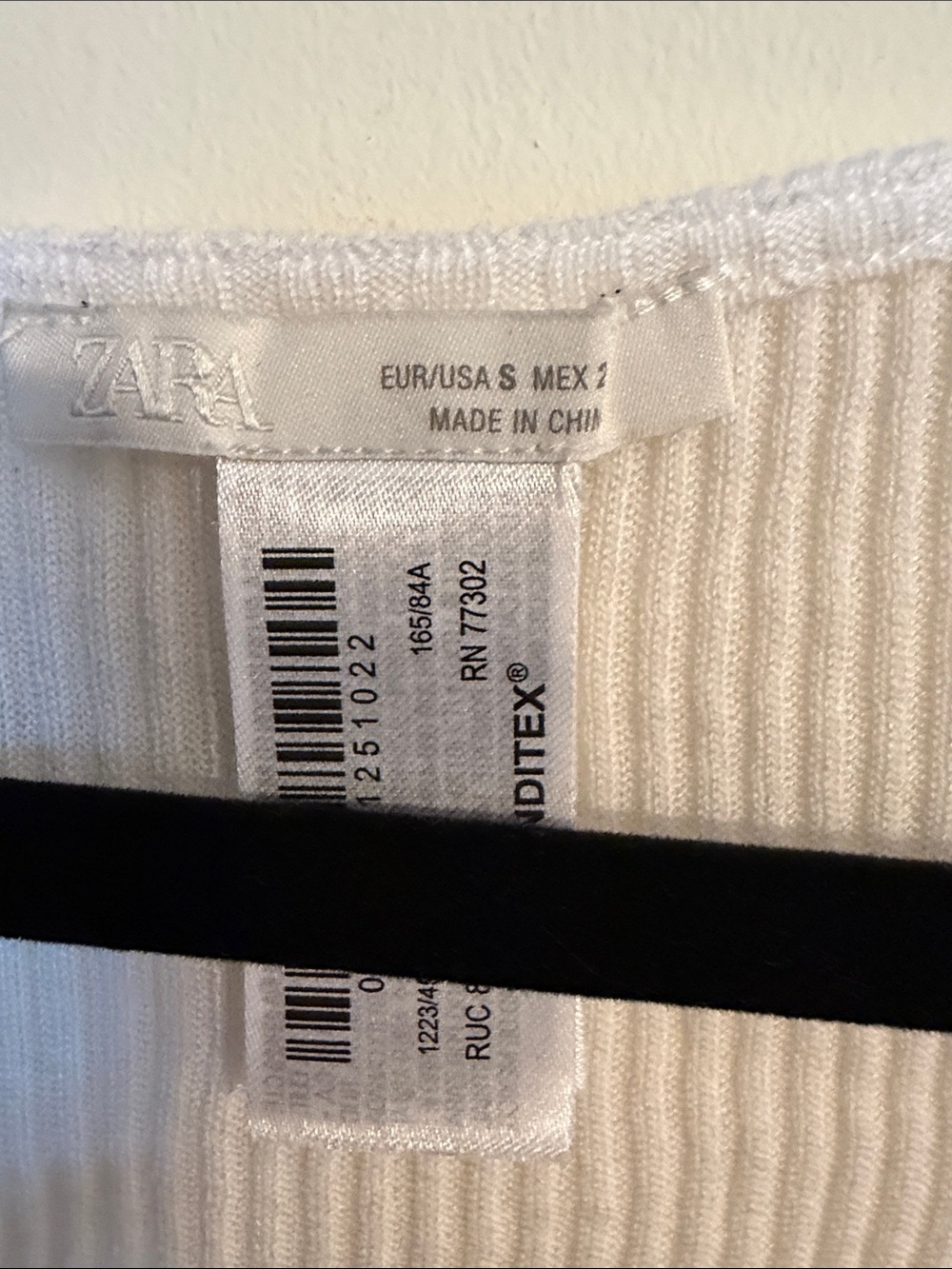 Zara Ribbed Lace Tank Top - Picture 3 of 3